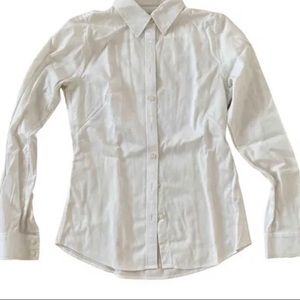 Banana republic white collared shirt 
Size: 6